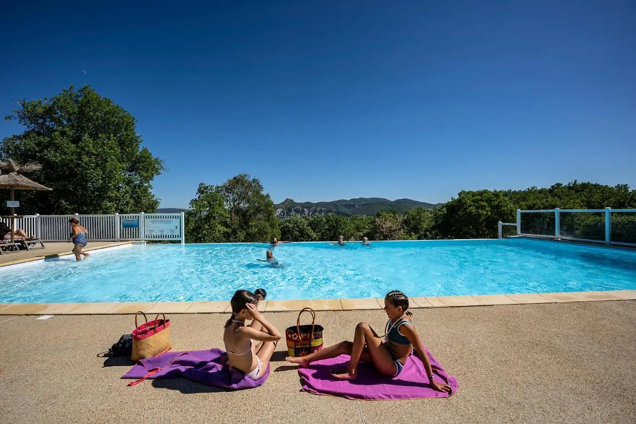 Charmant Camping Familiale 3 Etoiles Vue 360 Plage Piscine A Debordement Empl Xxl Labeaume 0*,  Frankrijk