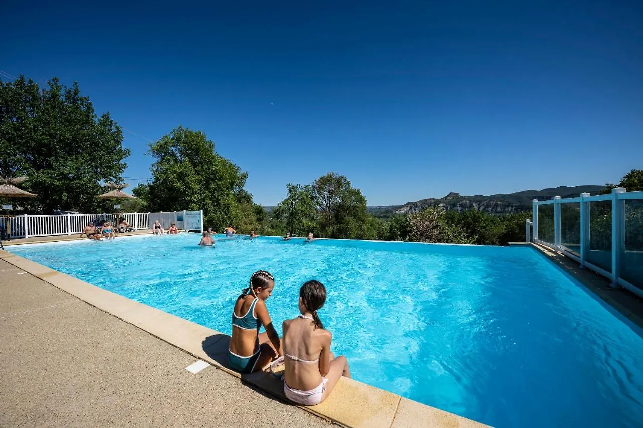 Charmant Camping Familiale 3 Etoiles Vue 360 Plage Piscine A Debordement Empl Xxl 拉博姆