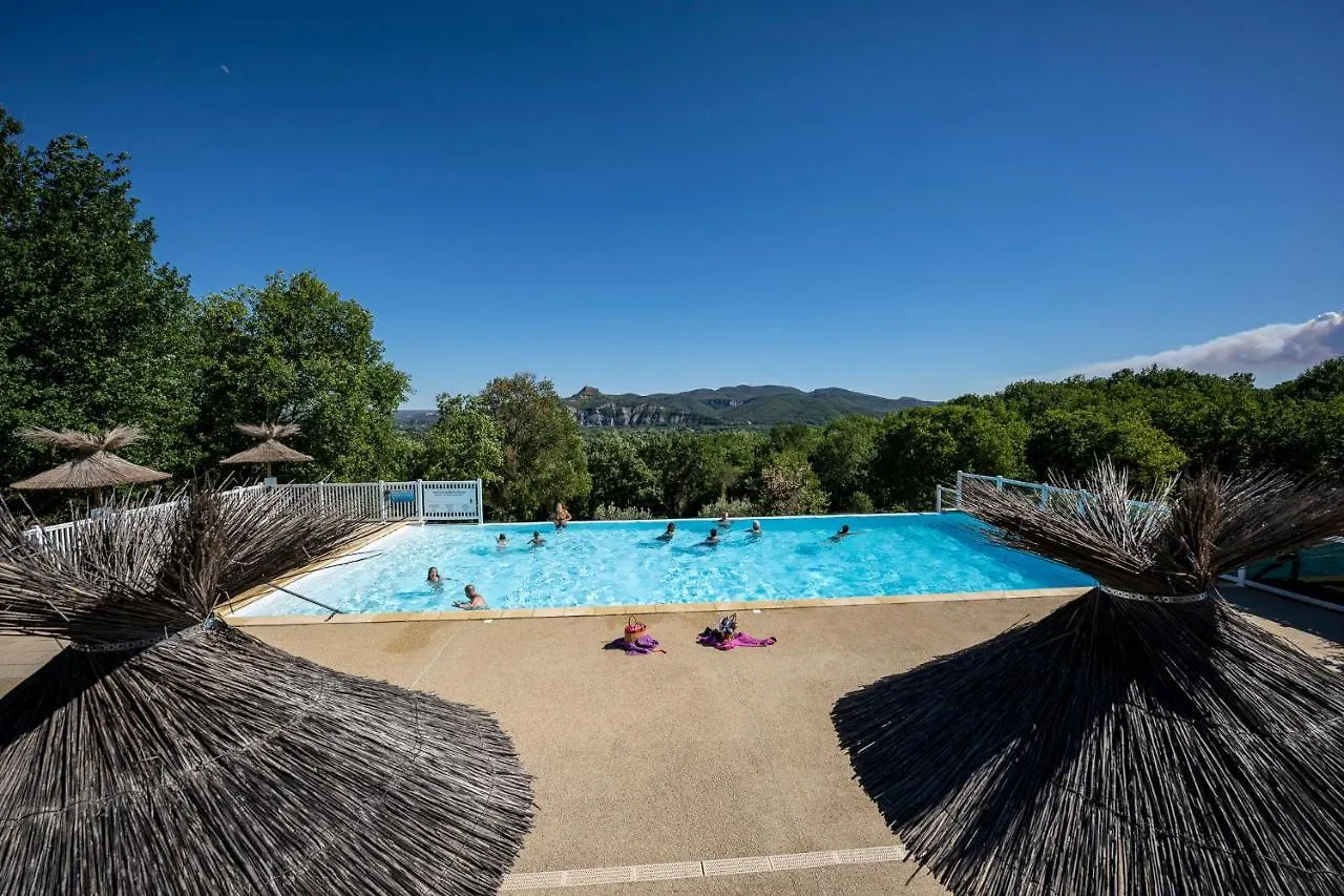 Charmant Camping Familiale 3 Etoiles Vue 360 Plage Piscine A Debordement Empl Xxl 拉博姆