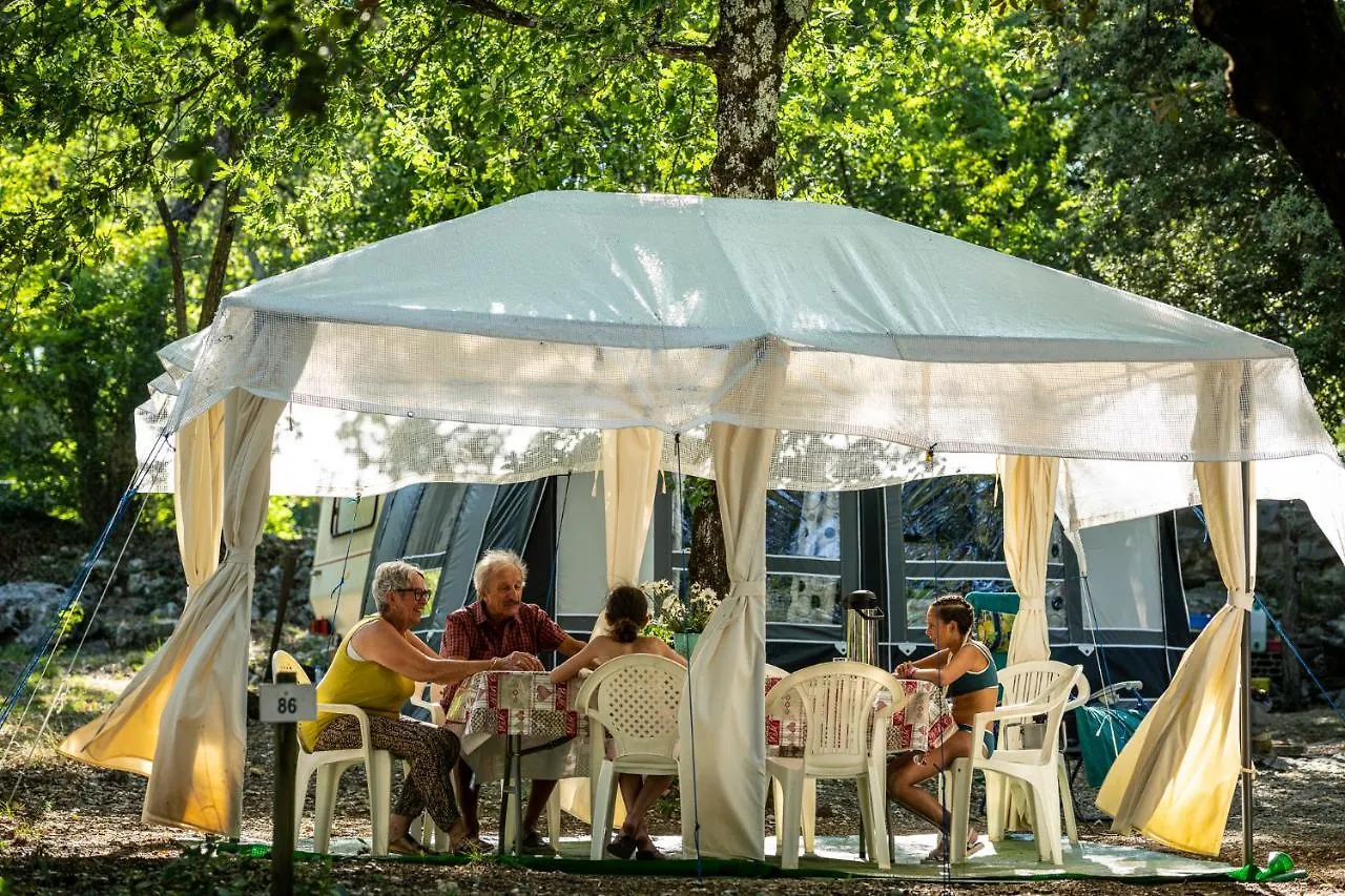 Charmant Camping Familiale 3 Etoiles Vue 360 Plage Piscine A Debordement Empl Xxl 拉博姆