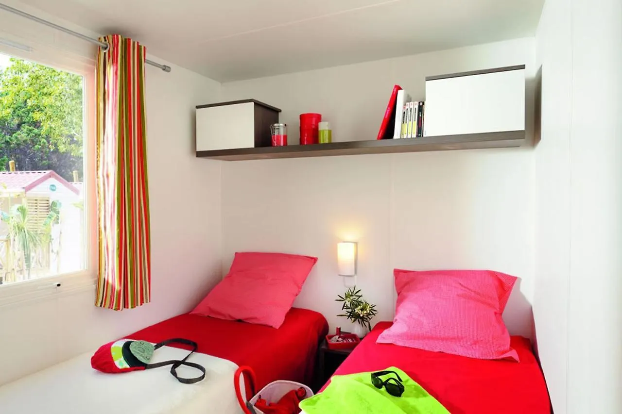 Charmant Camping Familiale 3 Etoiles Vue 360 Plage Piscine A Debordement Empl Xxl 拉博姆 法国
